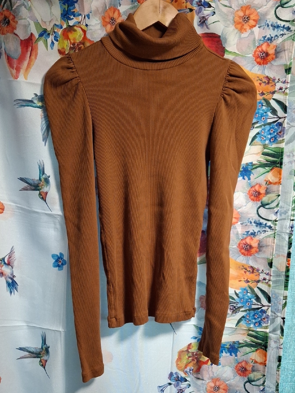 AMO Women’s Ribbed Turtleneck Long Sleeve Top - Brown Size Xs